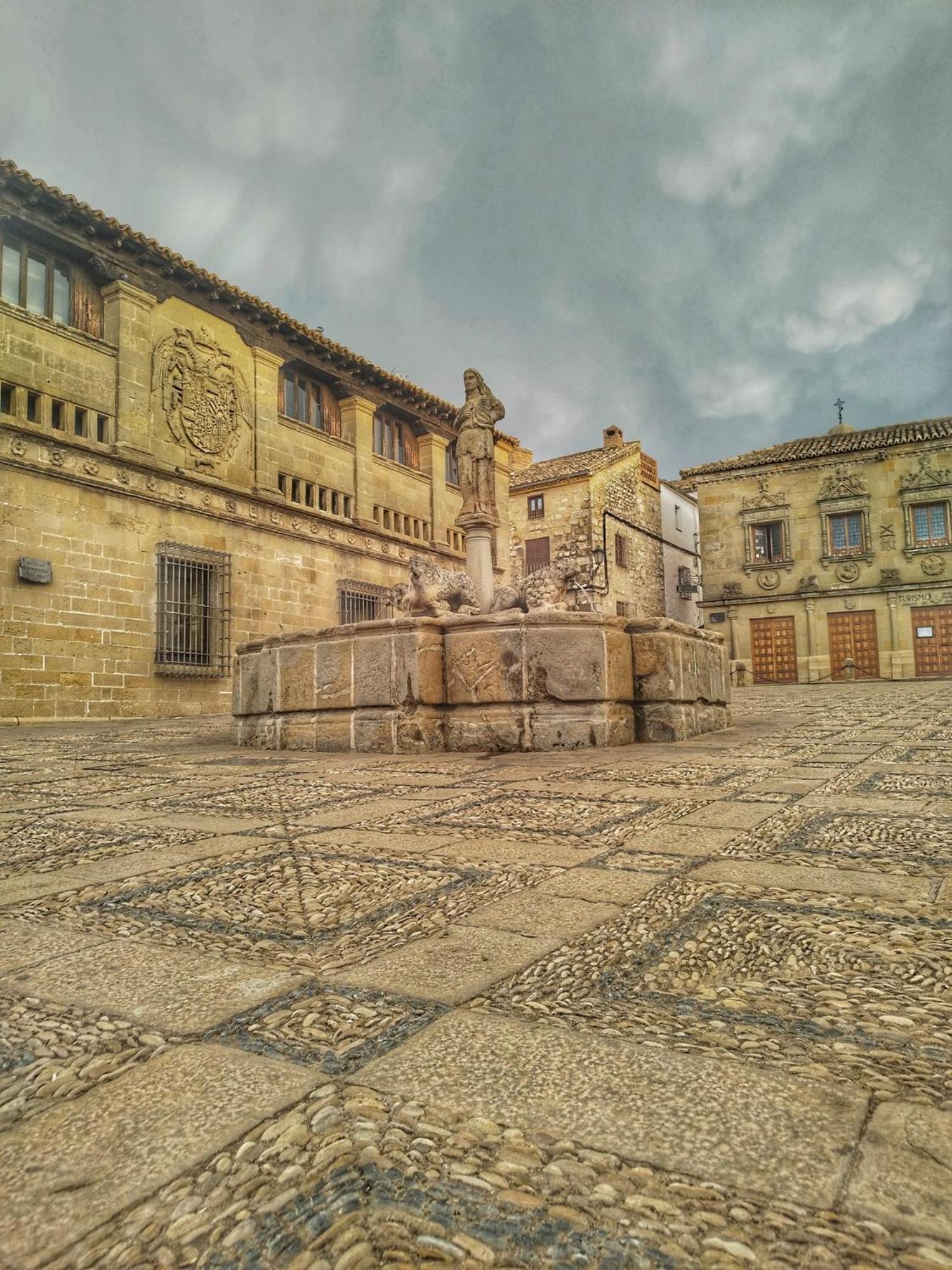 Vft Puerta De Cordoba Apartment Baeza Bagian luar foto